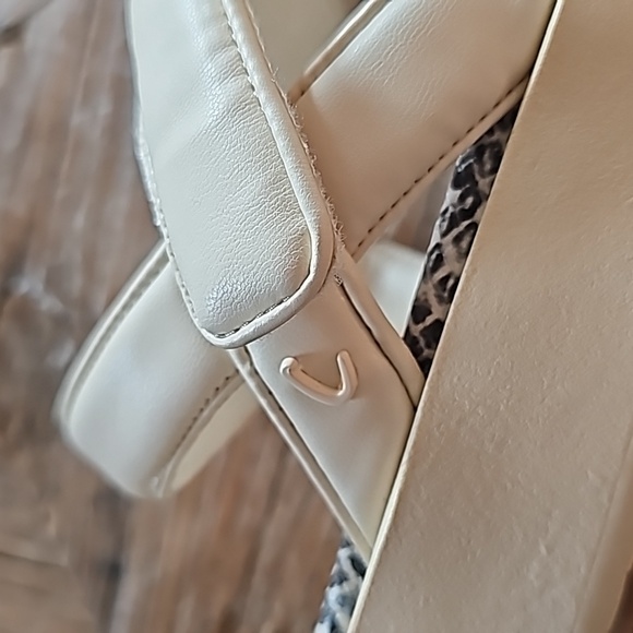 New Circus Sam Edelman platform strappy sandals! 6 5 - Picture 7 of 7